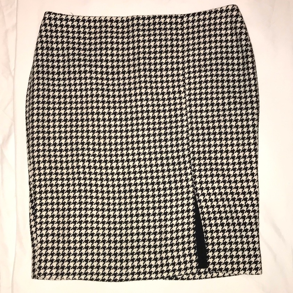 White House Black Market Houndstooth Skirt size 12